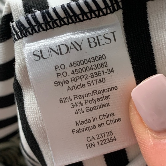 Aritzia Sunday Best Miller Stripe Short Sleeve Bodycon Dress - Picture 7 of 12